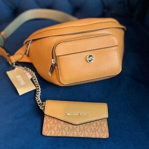 Michael Kors Maisie Large Pebbled Leather 2 in 1 Sling Waist Pack Cider NWT